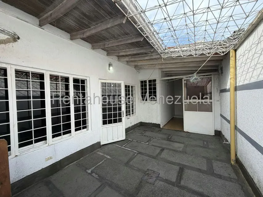 Casa (Duplex) en Alquiler en Altos de la Galera, Portuguesa - 26