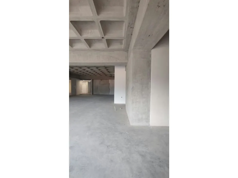 Se alquila Oficina 160m² Las Mercedes - 5