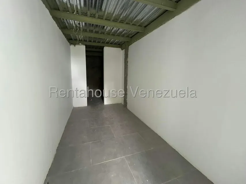Casa (Multipes Niveles) en Venta en Cerro Verde, Distrito Metropolitano - 16
