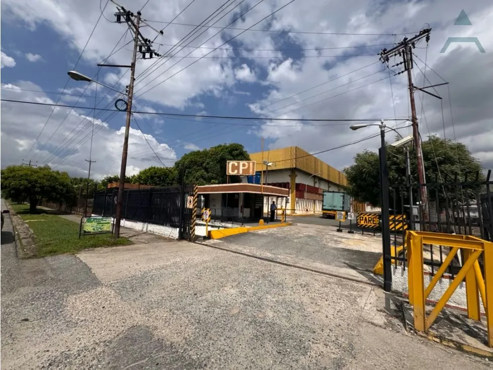 Galpon conjunto centro productividad industrial El recreo - 24