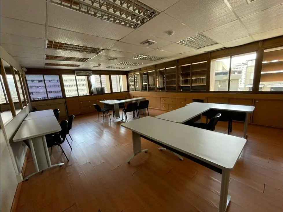 Alquiler Oficina en Centro Plaza Palos Grandes 110 m2