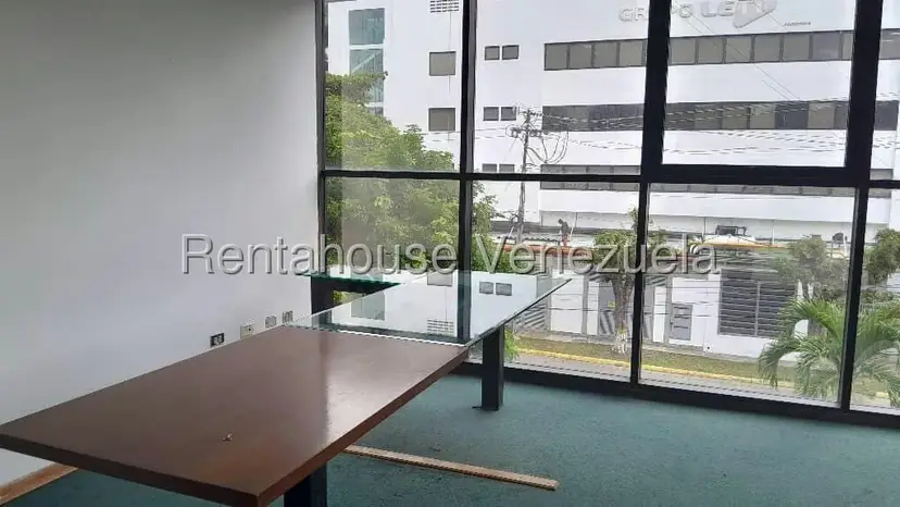 Comercial (Local Comercial) en Alquiler en Los Naranjos, Miranda