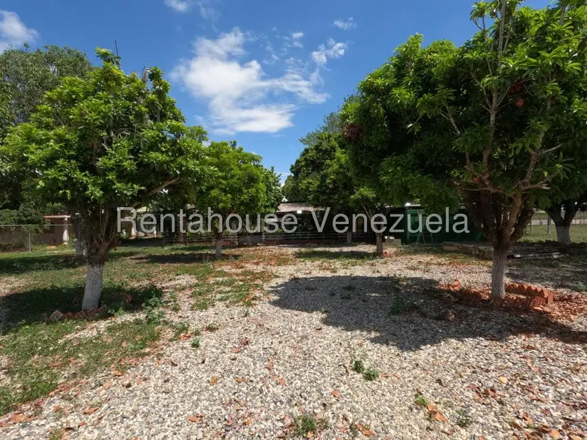 Comercial (Club Campestre) en Venta en Parroquia El Cuji, Lara - 2