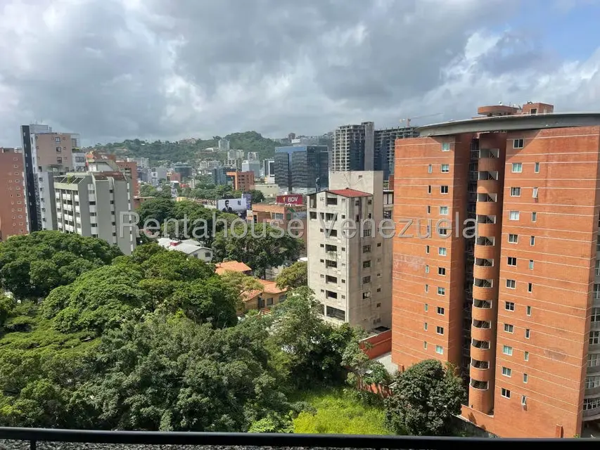 Apartamento (1 Nivel) en Alquiler en El Rosal, Distrito Metropolitano - 5
