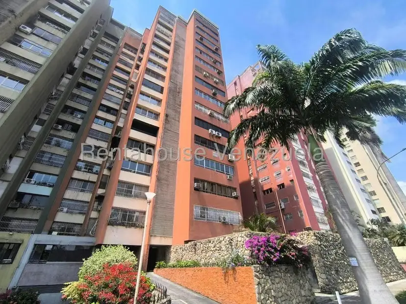 Apartamento (1 Nivel) en Venta en Avenida Bolivar Norte, Carabobo
