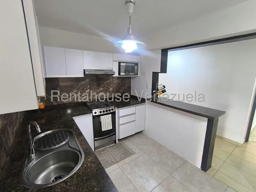 Apartamento (1 Nivel) en Venta en Avenida Bolivar Norte, Carabobo - 13