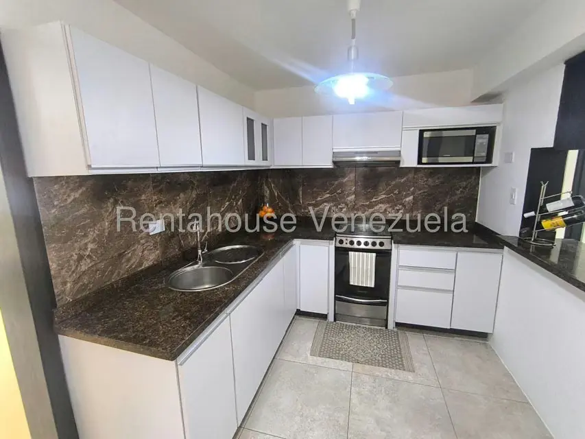 Apartamento (1 Nivel) en Venta en Avenida Bolivar Norte, Carabobo - 14