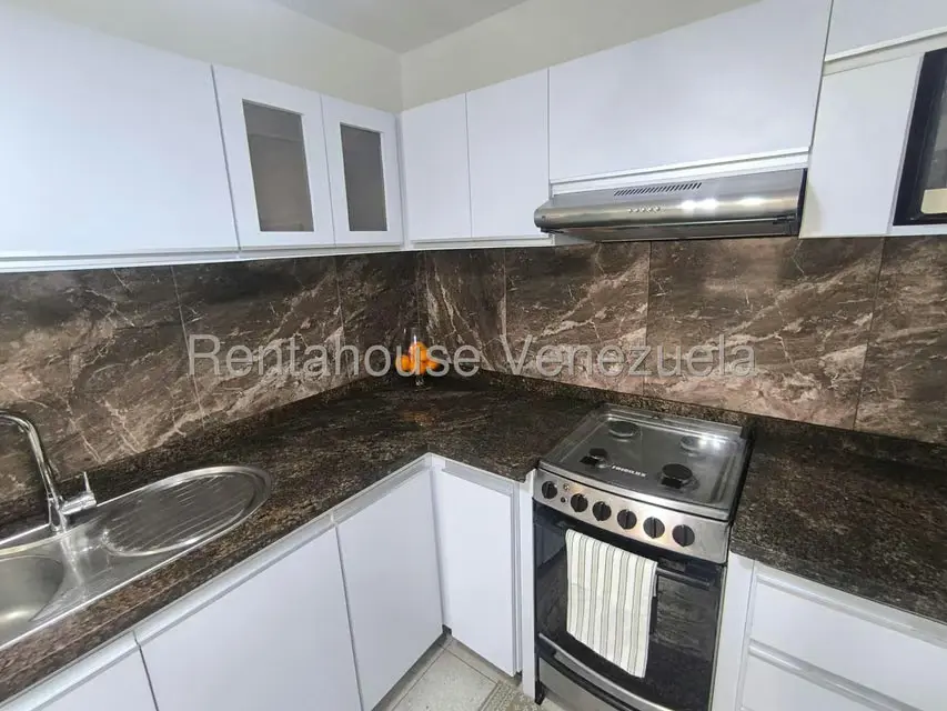 Apartamento (1 Nivel) en Venta en Avenida Bolivar Norte, Carabobo - 16