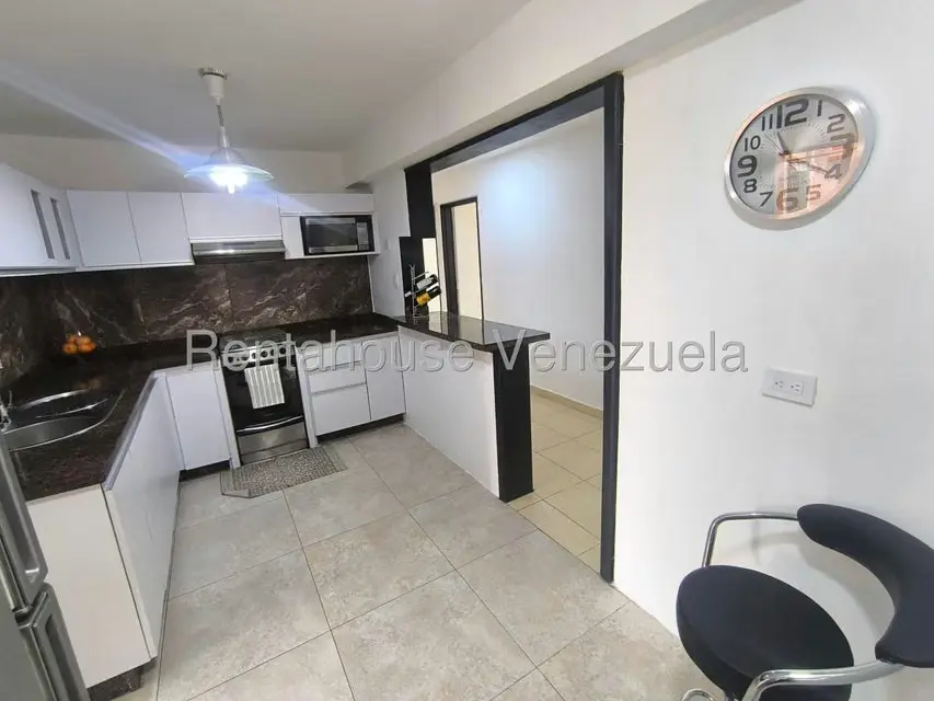 Apartamento (1 Nivel) en Venta en Avenida Bolivar Norte, Carabobo - 21