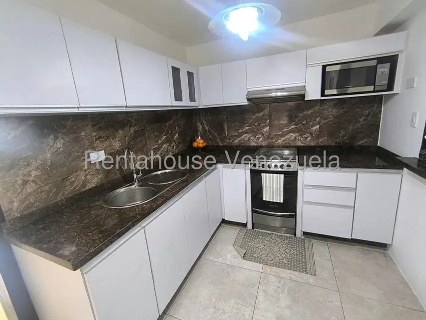 Apartamento (1 Nivel) en Venta en Avenida Bolivar Norte, Carabobo - 23