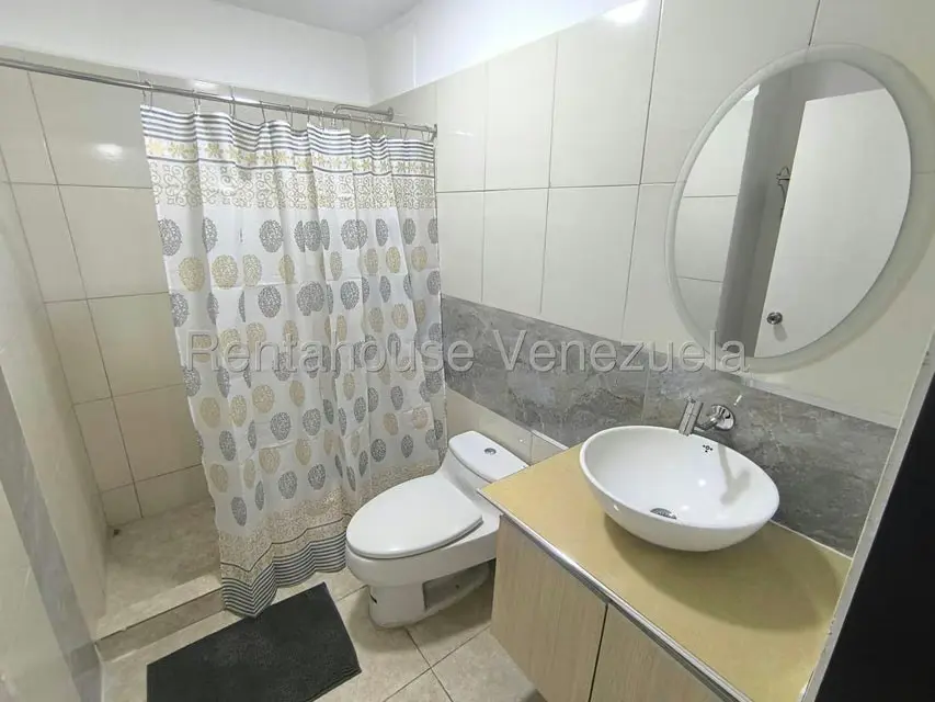 Apartamento (1 Nivel) en Venta en Avenida Bolivar Norte, Carabobo - 37