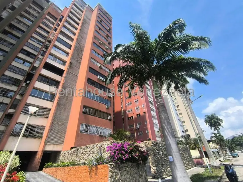 Apartamento (1 Nivel) en Venta en Avenida Bolivar Norte, Carabobo - 40