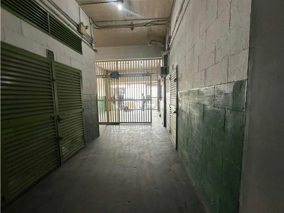 Se alquila mini deposito 15m² Los Cortijos - 7