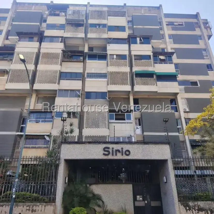 Apartamento (Duplex) en Venta en Santa Monica, Distrito Metropolitano