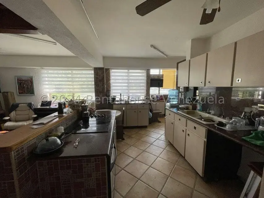 Apartamento (Duplex) en Venta en Colinas de Bello Monte, Distrito Metropolitano - 12