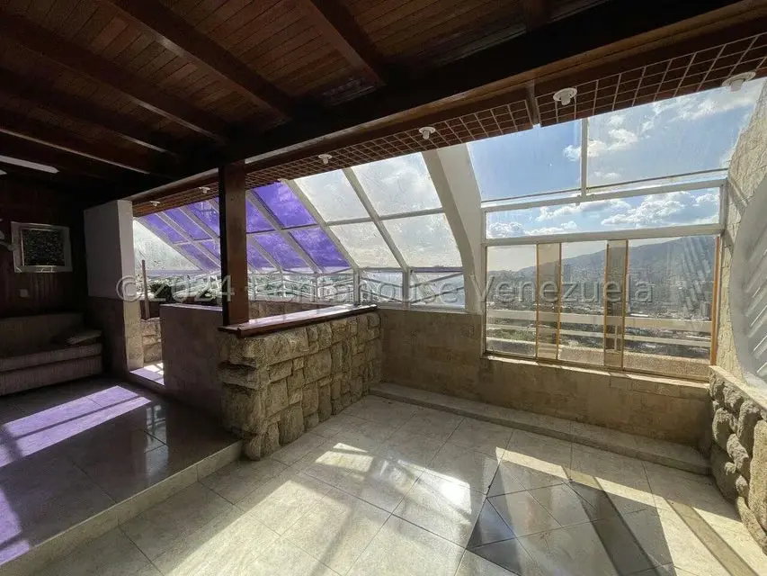 Apartamento (Duplex) en Venta en Colinas de Bello Monte, Distrito Metropolitano - 35