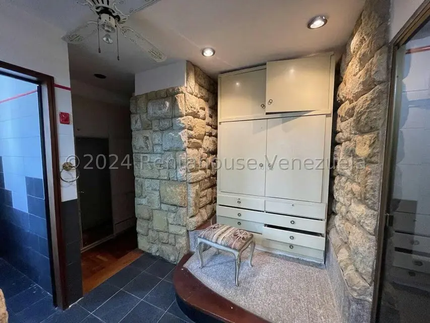Apartamento (Duplex) en Venta en Colinas de Bello Monte, Distrito Metropolitano - 10