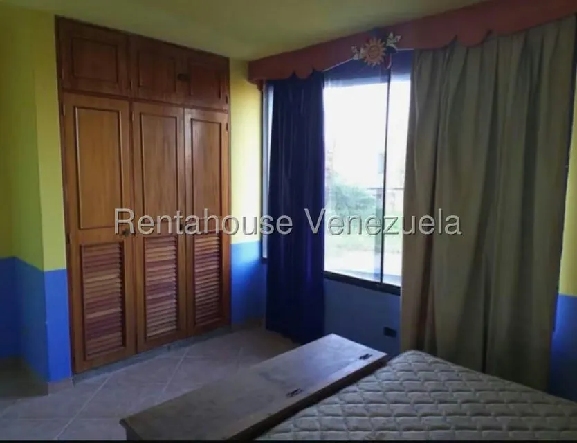 Casa (Casas de Playa) en Venta en Puerto Encantado, Miranda - 23