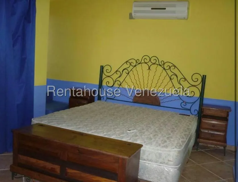 Casa (Casas de Playa) en Venta en Puerto Encantado, Miranda - 24