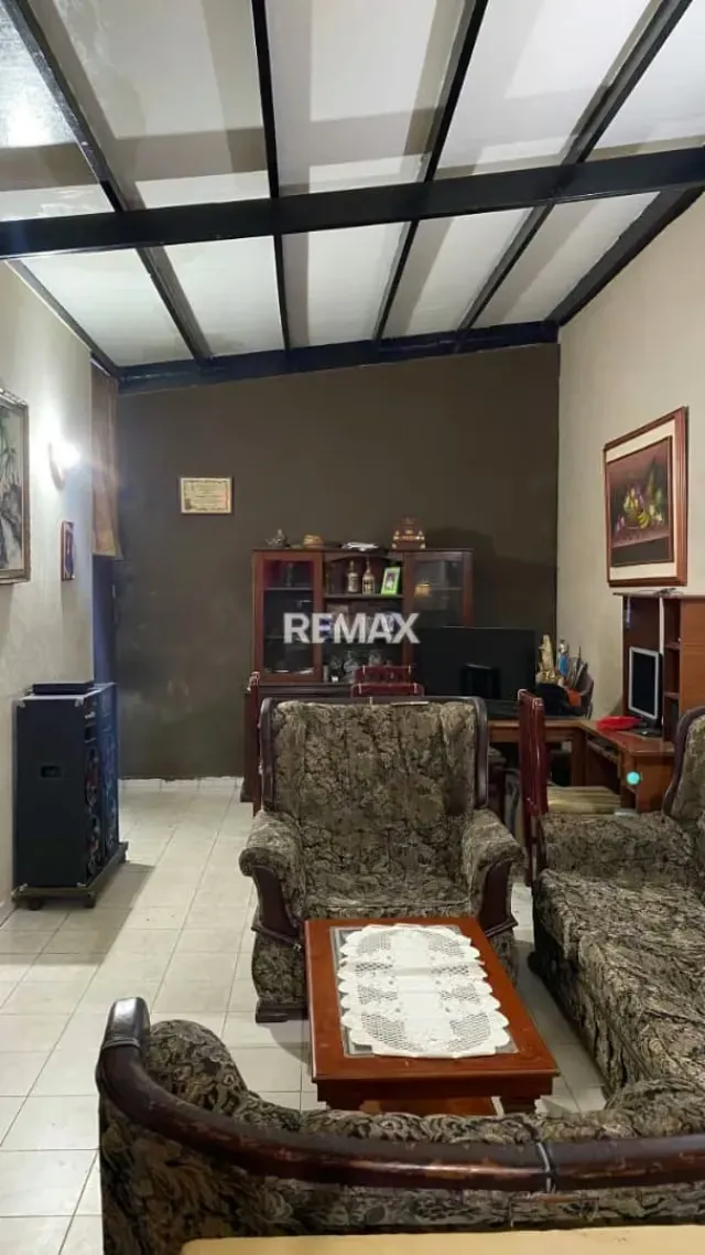 CASA EN VENTA DE OPORTUNIDAD EN ALTOS DEL SOL AMADA III - 11