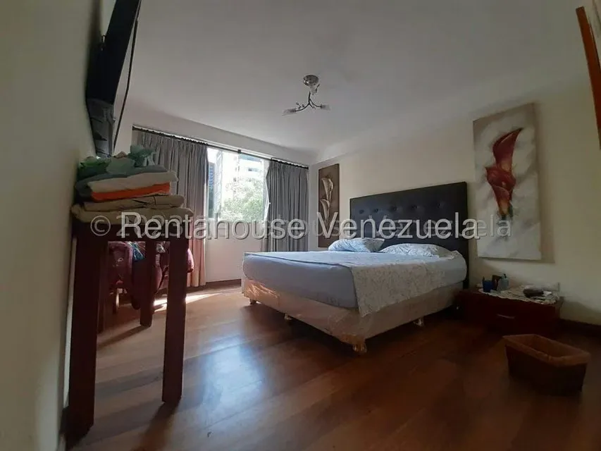 Apartamento (1 Nivel) en Alquiler en Colinas de La California, Distrito Metropolitano - 11