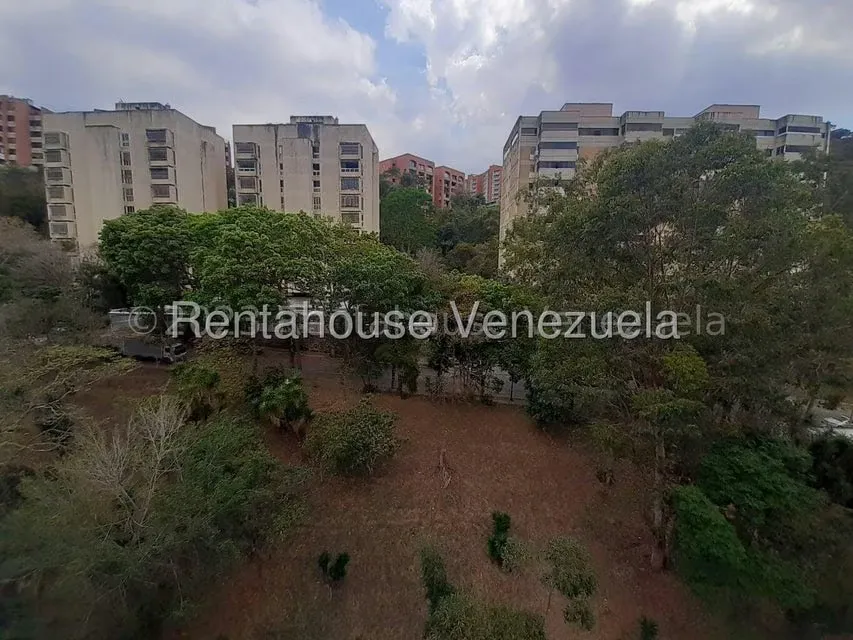 Apartamento (1 Nivel) en Alquiler en Colinas de La California, Distrito Metropolitano - 18