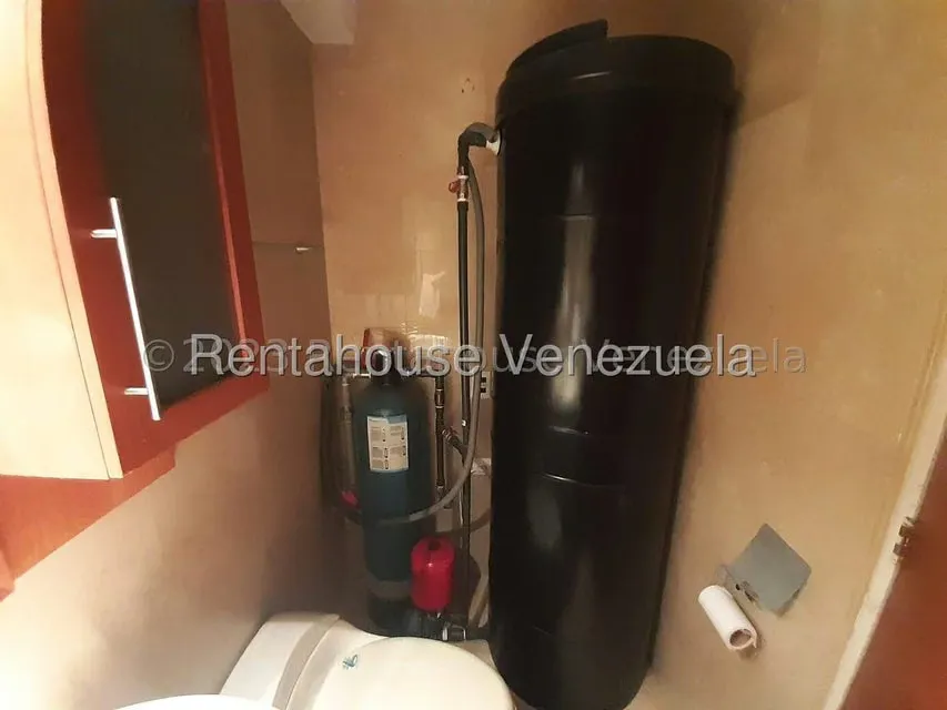 Apartamento (1 Nivel) en Alquiler en Colinas de La California, Distrito Metropolitano - 19