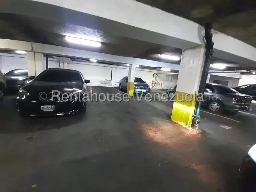Apartamento (1 Nivel) en Alquiler en Colinas de La California, Distrito Metropolitano - 2