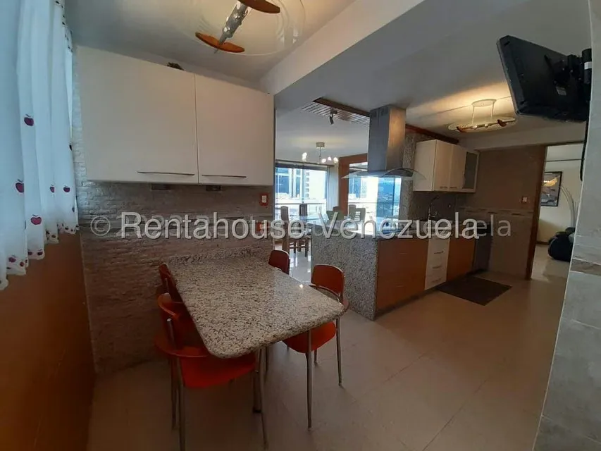 Apartamento (1 Nivel) en Alquiler en Colinas de La California, Distrito Metropolitano - 24
