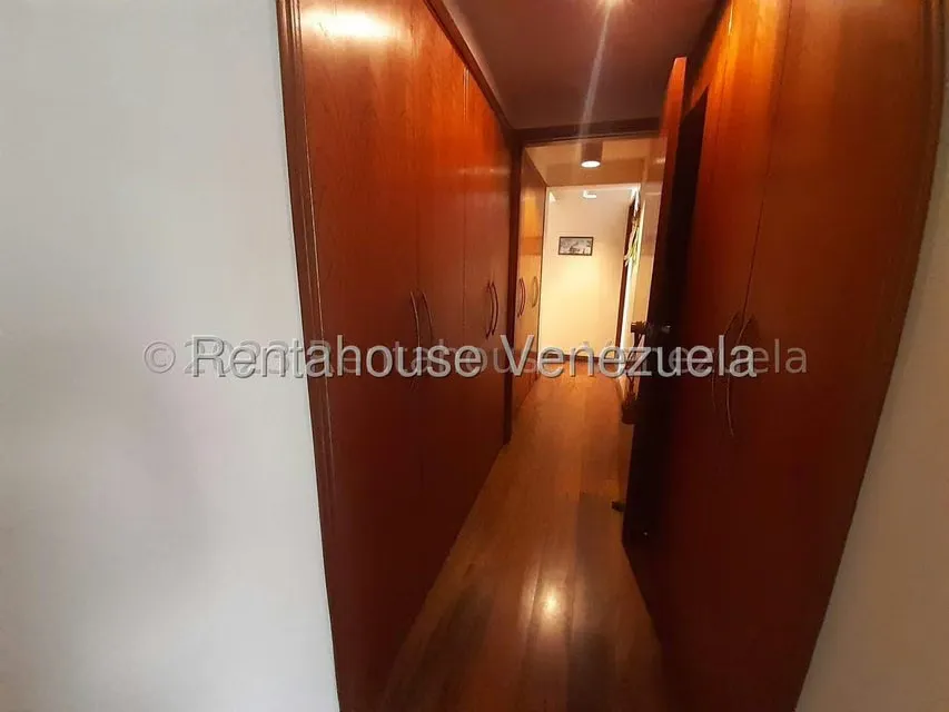Apartamento (1 Nivel) en Alquiler en Colinas de La California, Distrito Metropolitano - 10