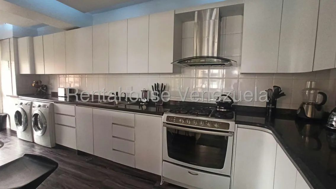 Apartamento (1 Nivel) en Alquiler en Campo Alegre, Distrito Metropolitano - 13