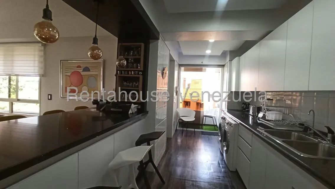 Apartamento (1 Nivel) en Alquiler en Campo Alegre, Distrito Metropolitano - 14