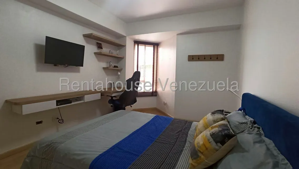 Apartamento (1 Nivel) en Alquiler en Campo Alegre, Distrito Metropolitano - 26