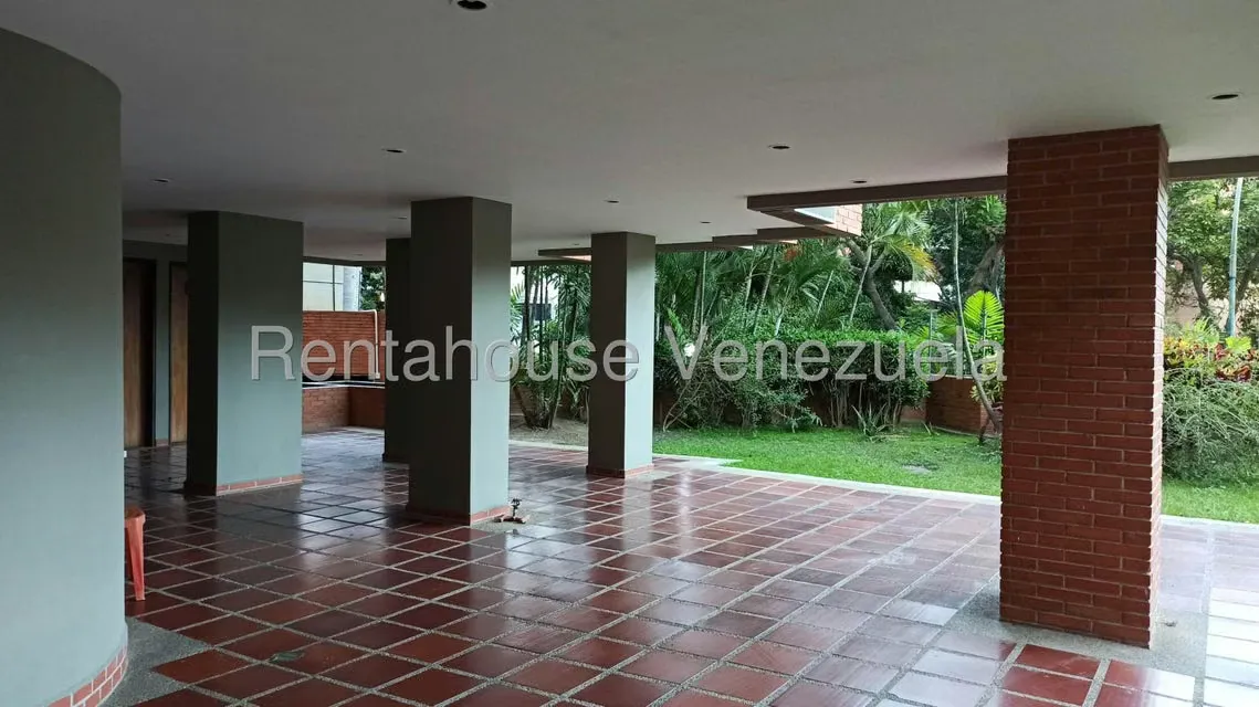 Apartamento (1 Nivel) en Alquiler en Campo Alegre, Distrito Metropolitano - 32
