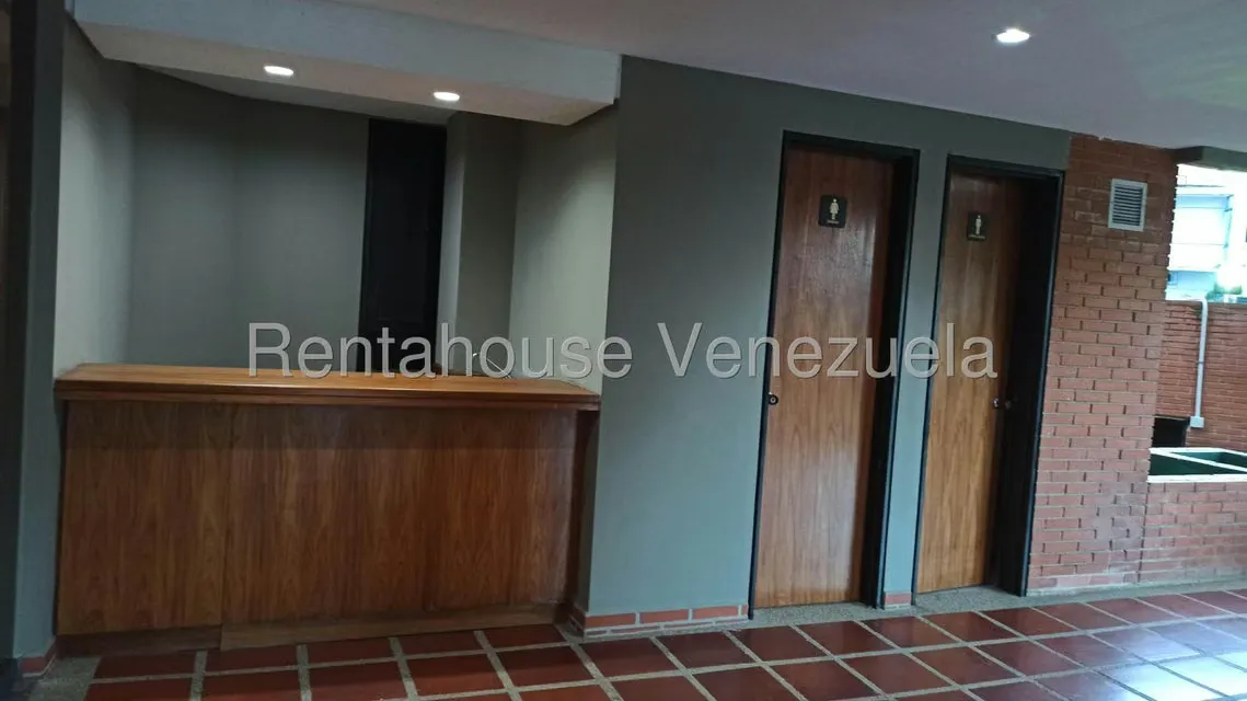 Apartamento (1 Nivel) en Alquiler en Campo Alegre, Distrito Metropolitano - 33