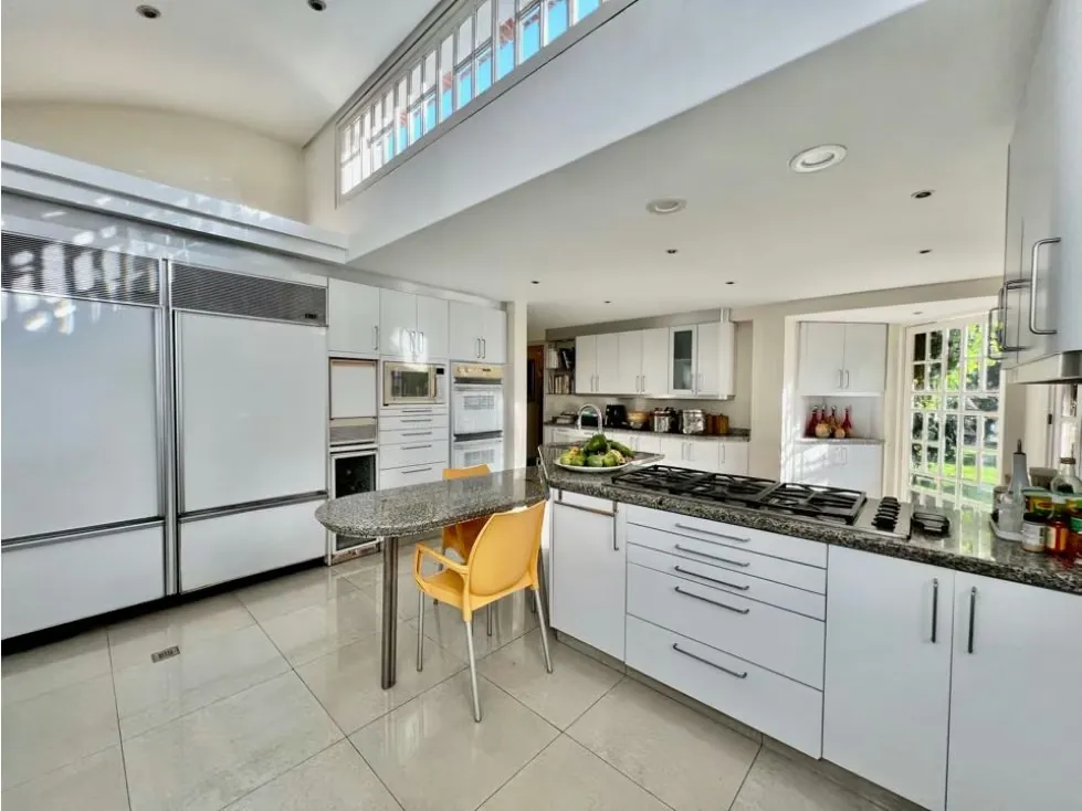 Se vende casa 812m2 4h+2s+anexo/8p/10b Los Chorros - 13
