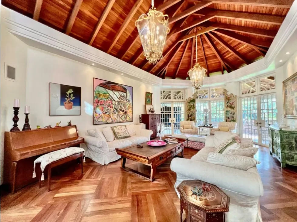 Se vende casa 812m2 4h+2s+anexo/8p/10b Los Chorros - 6