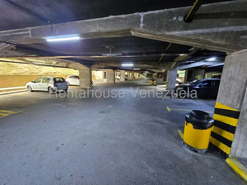 Local Comercial en Alquiler en Las Salias, Miranda - 24
