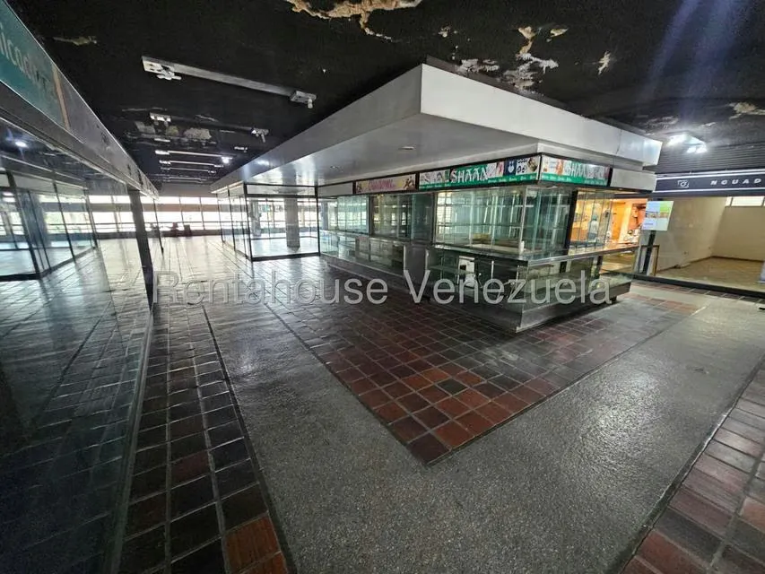 Local Comercial en Alquiler en Las Salias, Miranda - 5