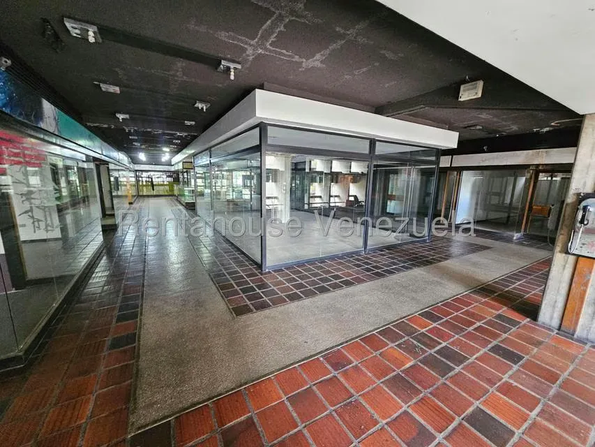 Local Comercial en Alquiler en Las Salias, Miranda - 8