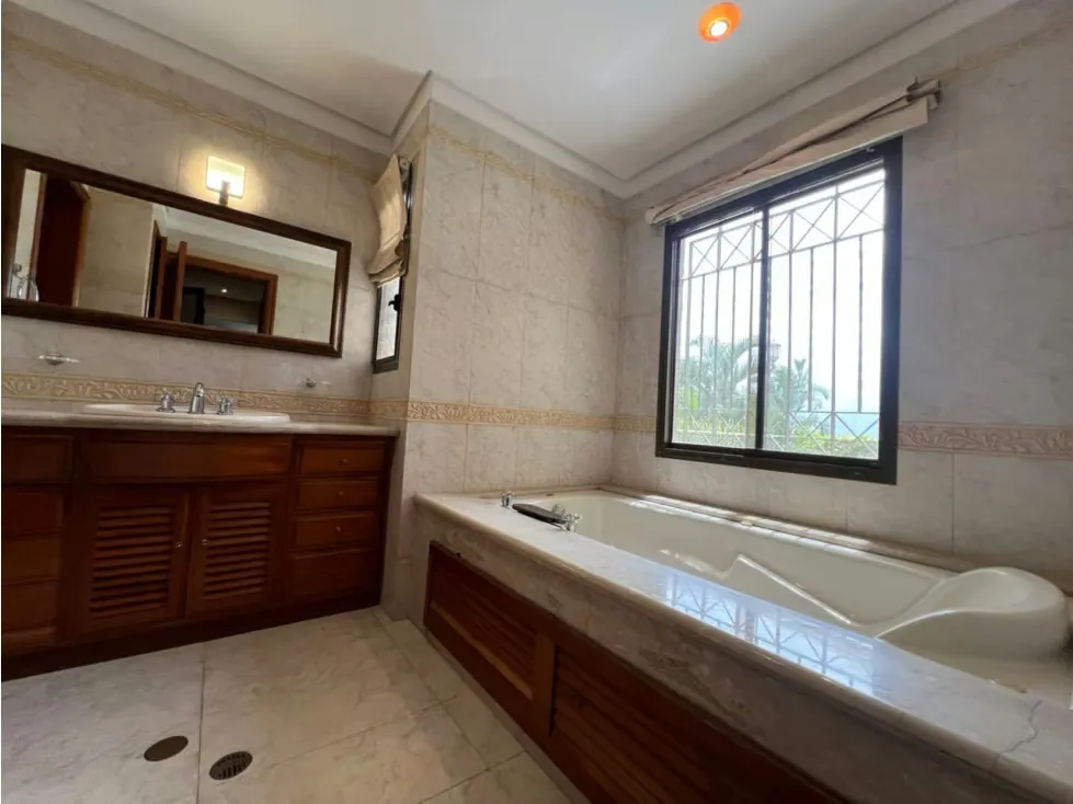Se vende PB 290+500m2 Los Naranjos 0053 - 15