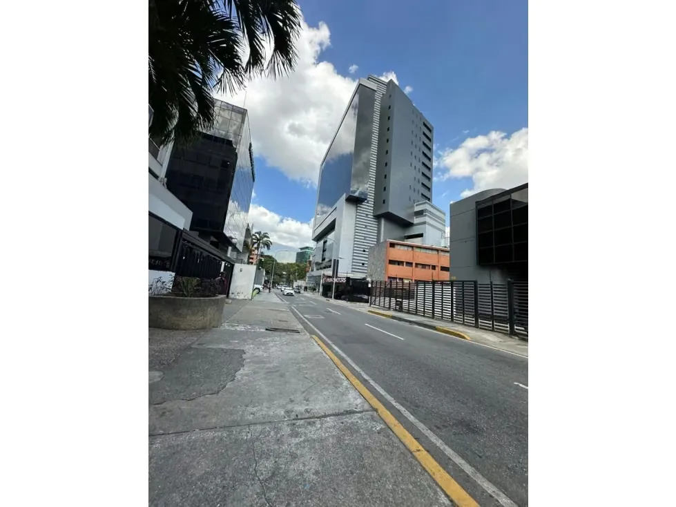 Oficina en venta 1450m², Torre 302, Av. Orinoco - 2