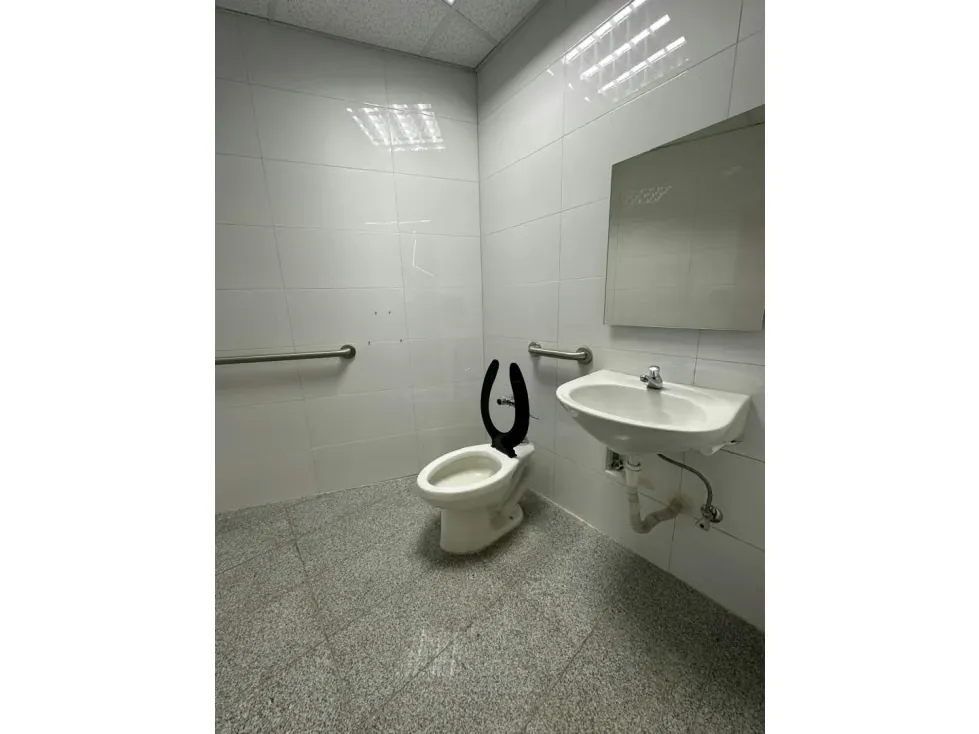 Oficina en venta 1450m², Torre 302, Av. Orinoco - 14