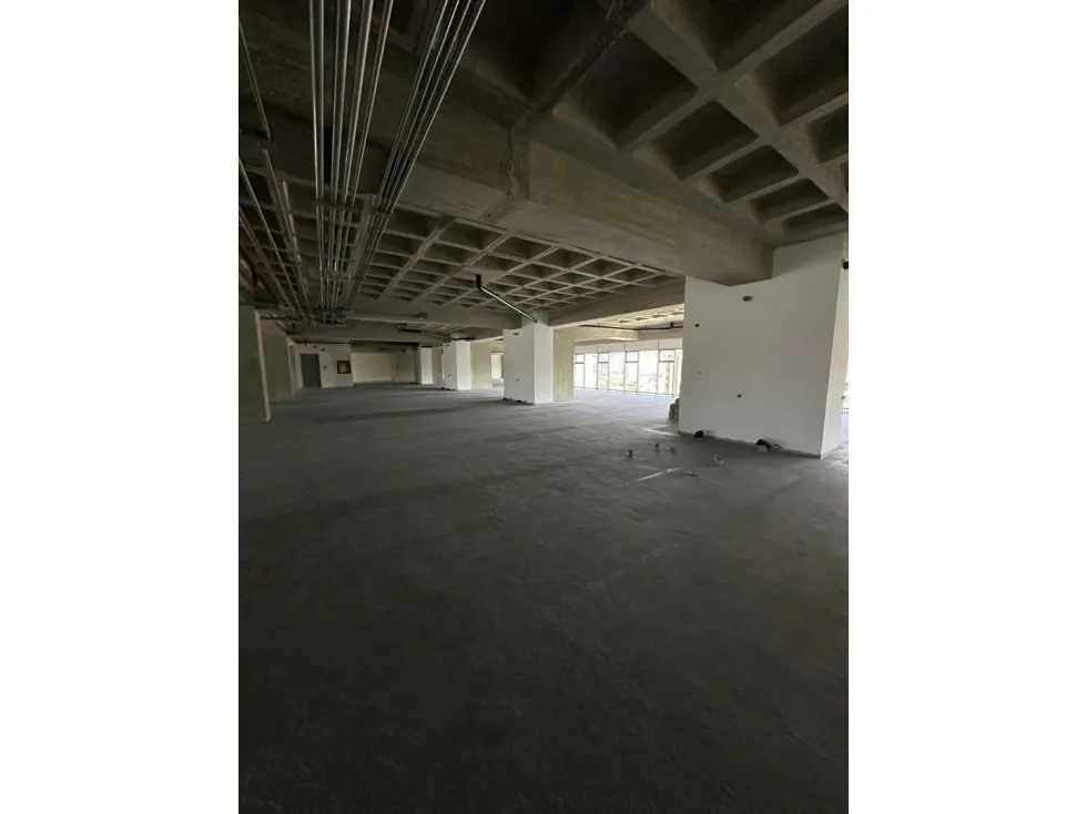 Oficina en venta 1450m², Torre 302, Av. Orinoco - 10