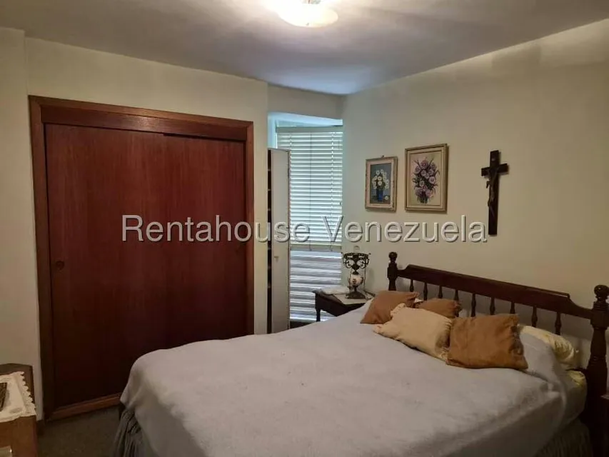 Apartamento (1 Nivel) en Venta en Santa Paula, Distrito Metropolitano - 24
