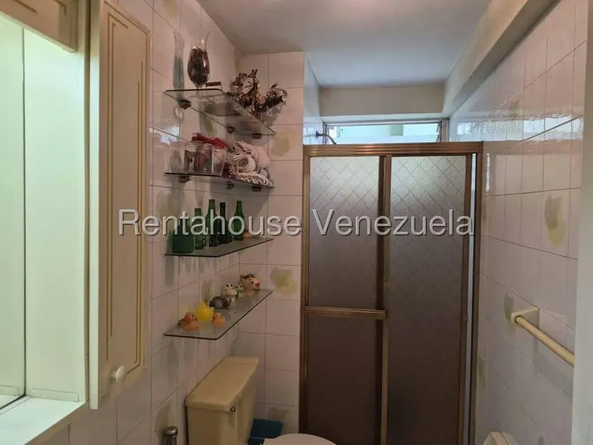 Apartamento (1 Nivel) en Venta en Santa Paula, Distrito Metropolitano - 25
