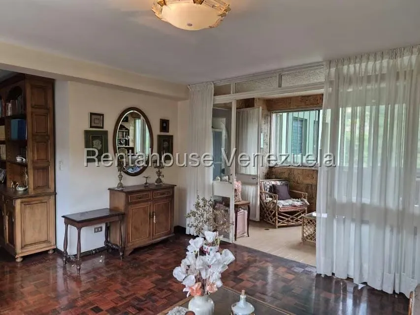 Apartamento (1 Nivel) en Venta en Santa Paula, Distrito Metropolitano - 5