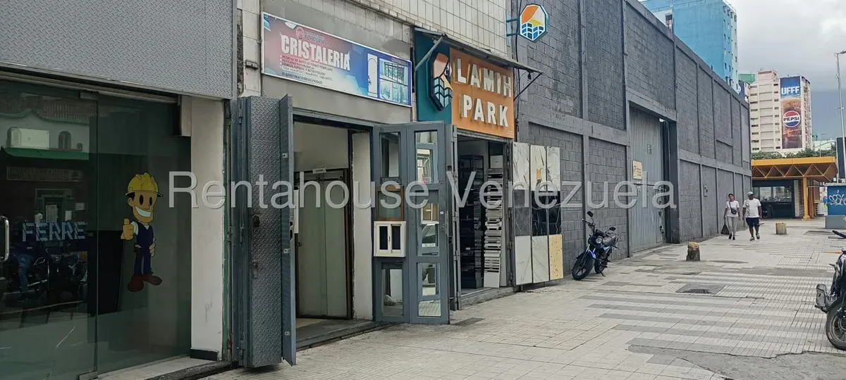 Local Comercial en Alquiler en San Martin, Distrito Metropolitano - 2