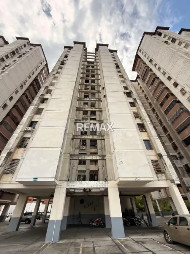 Apartamento en venta las Acacias El Murachi piso 2
