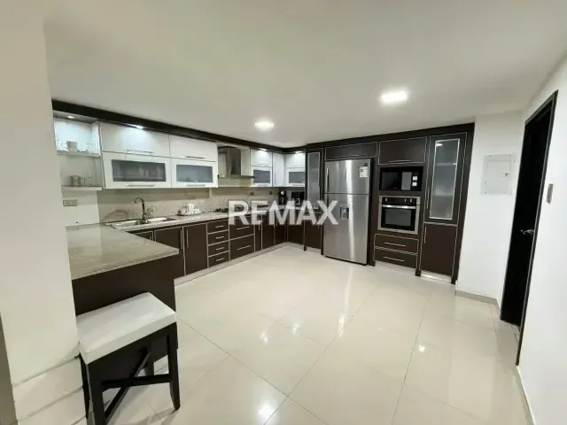 Hermosa Casa en Venta en Tamare Sector Andrés Bello. Amplios Espacios Totalmente Actualizados, Ubicada a escasos metros de Principal Alteria Vial. - 15